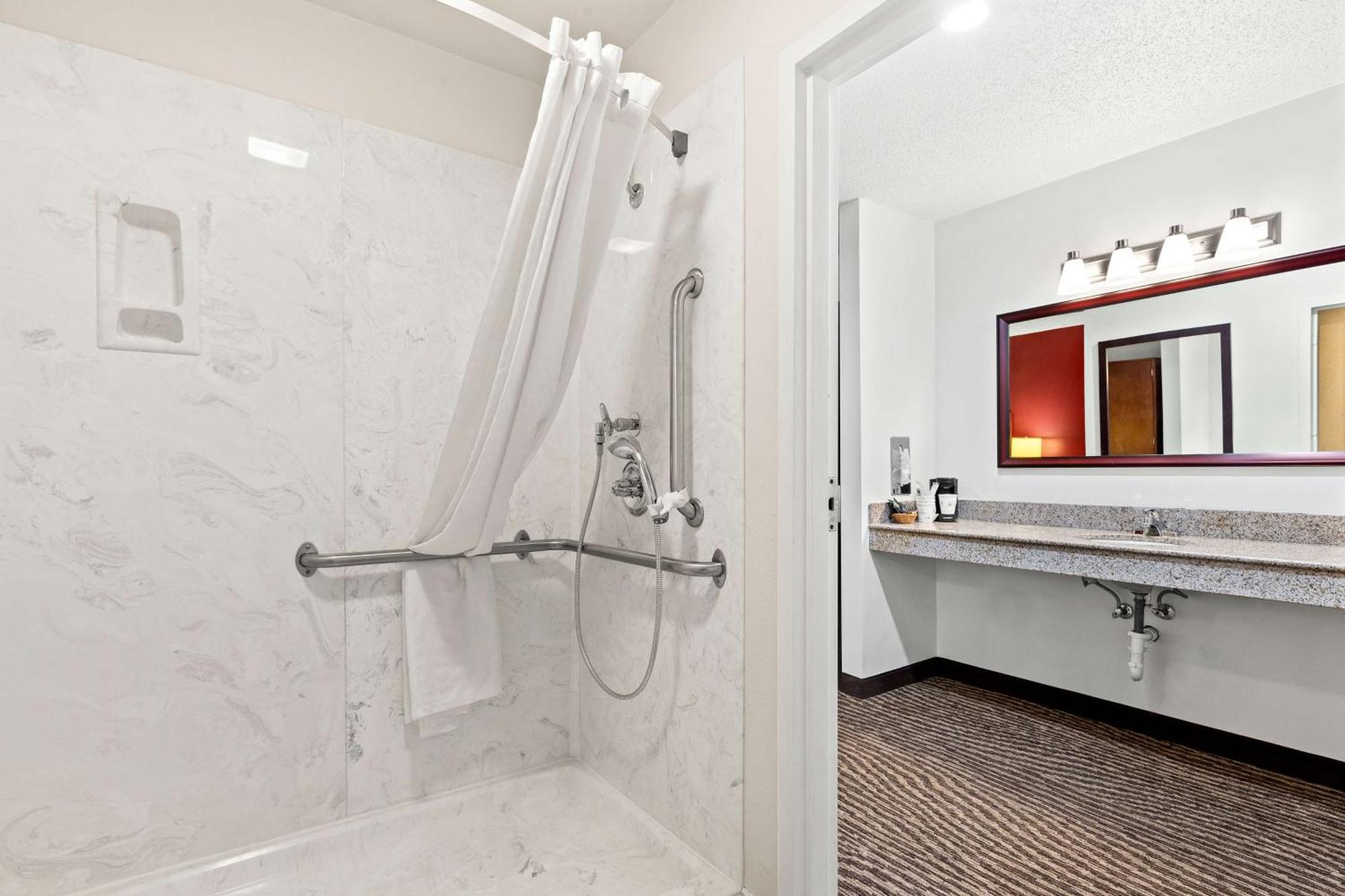 Best Western Okmulgee Exterior photo